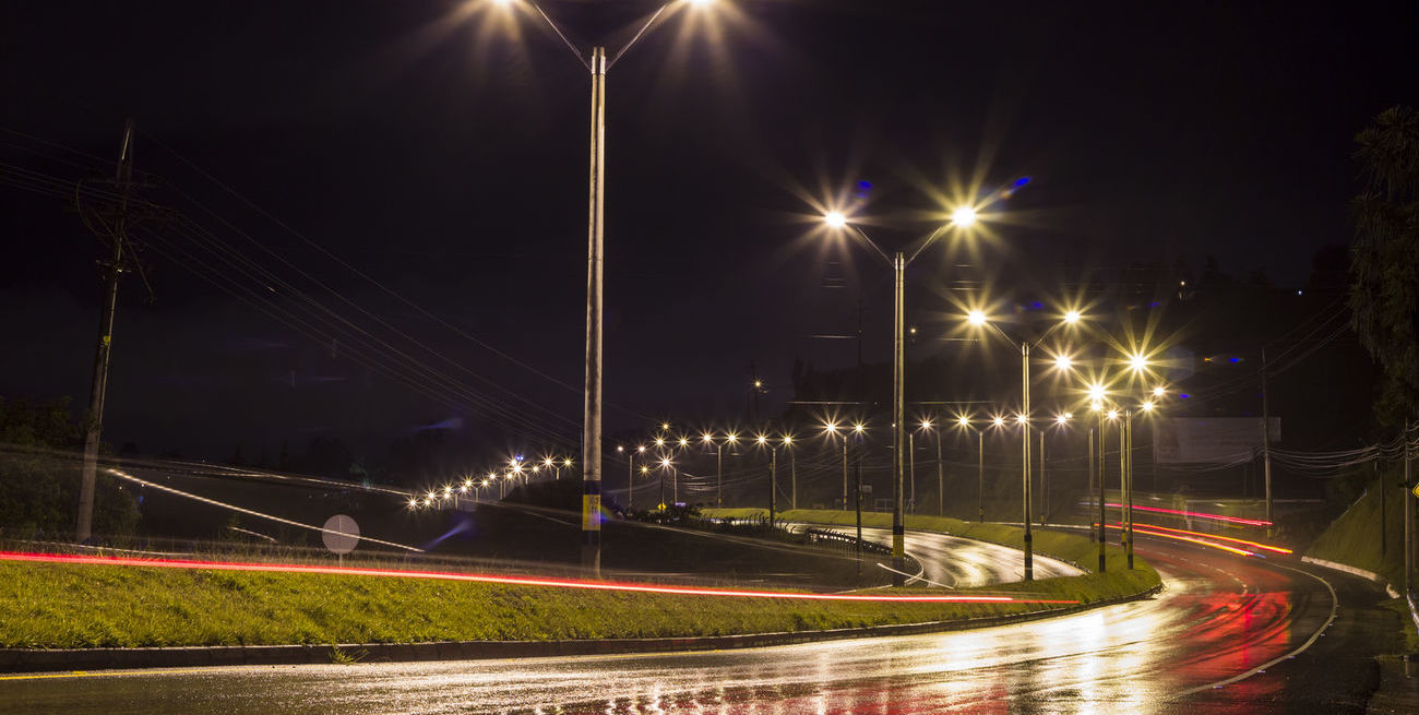 Diseño de proyectos y venta de material de iluminación exterior