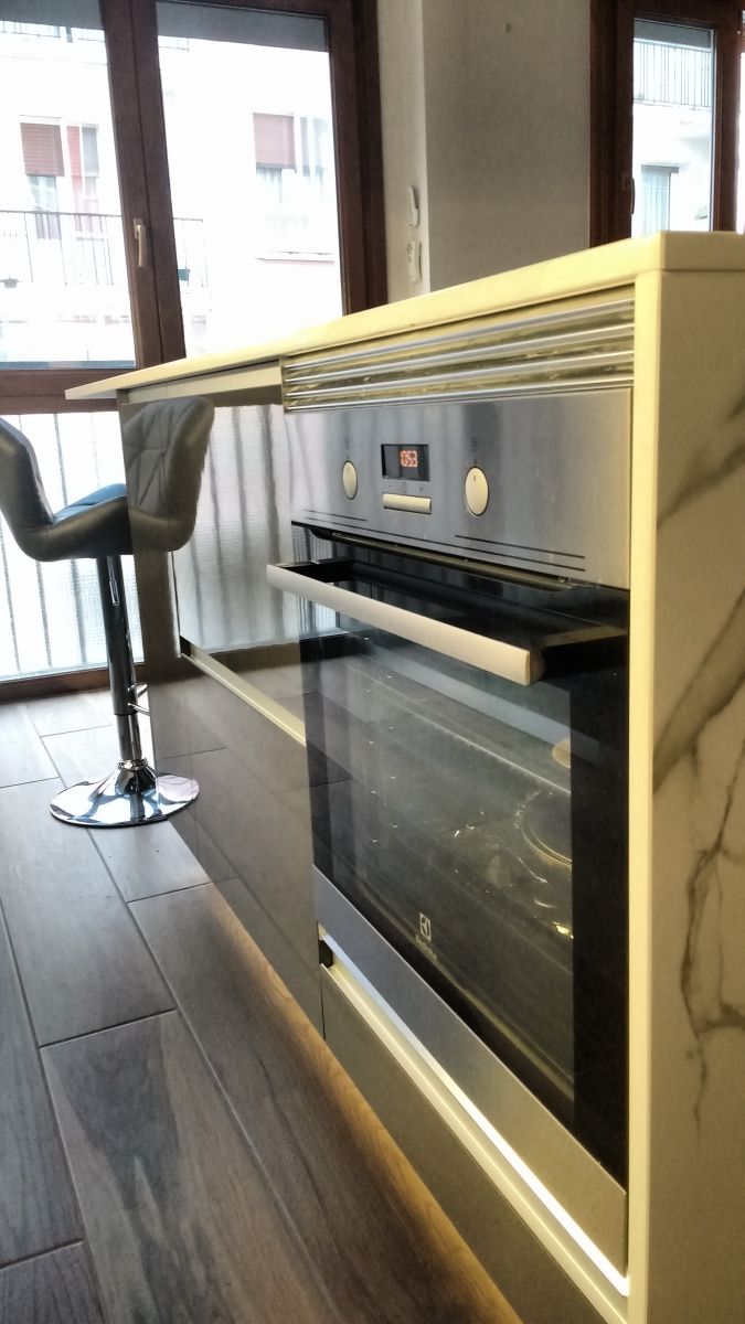 Horno Electrolux - Reforma cocina por Espacio Setalde de Donosti